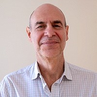 Dr. Fabián Juan García