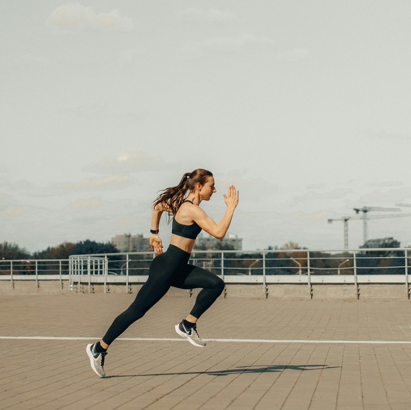 Nutrición y Rendimiento Deportivo en la Mujer